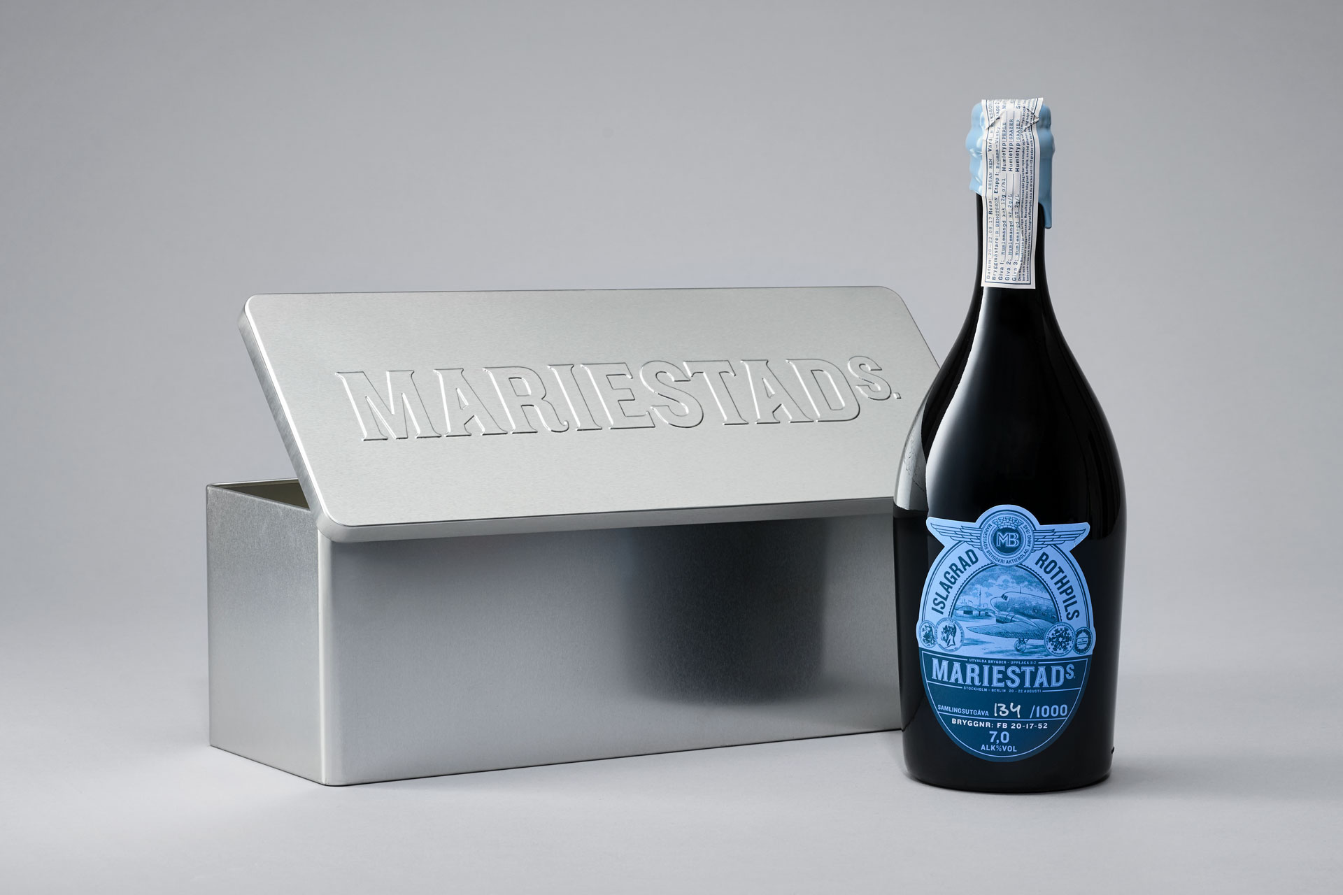 neumeister packaging design mariestads bottle metallic box
