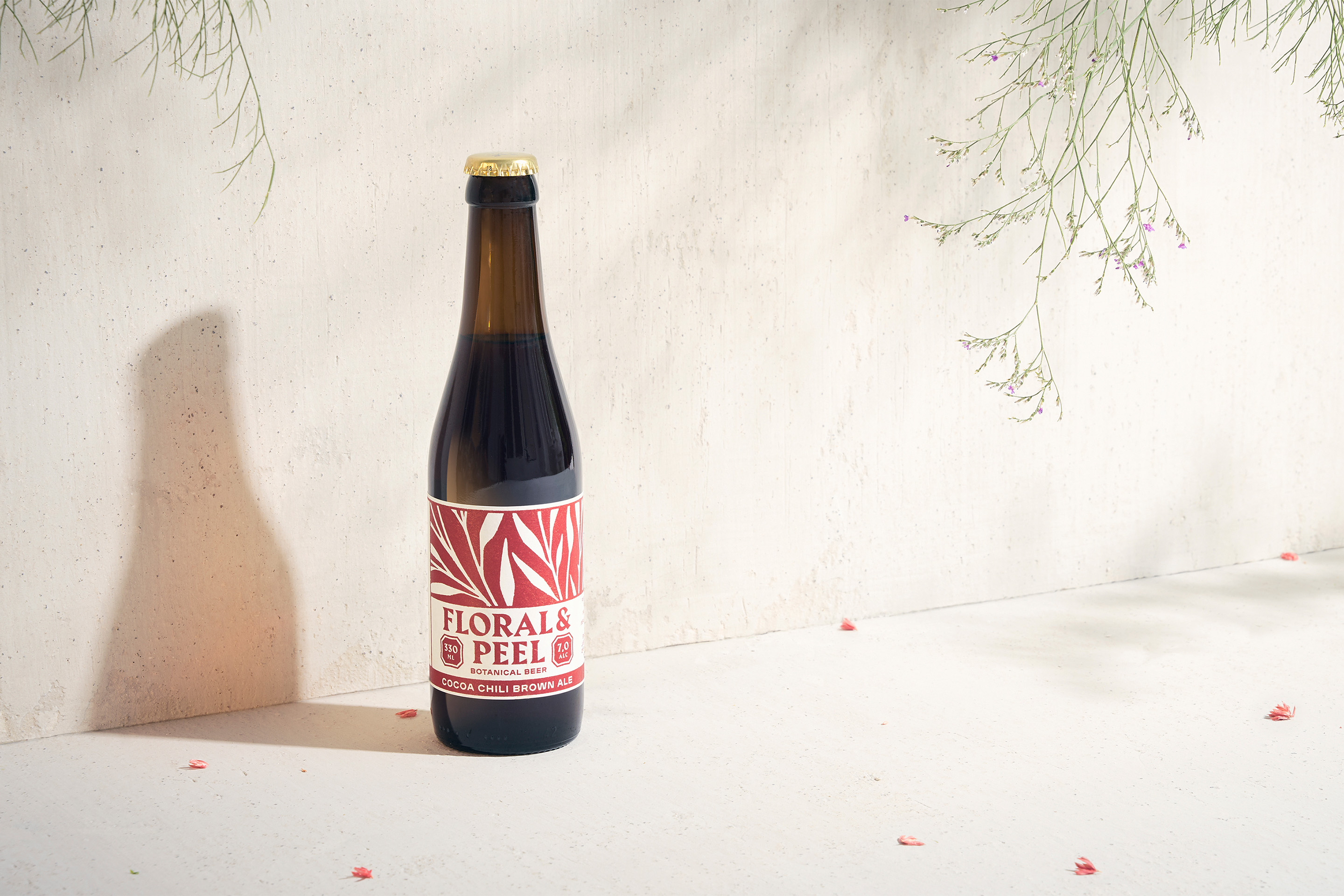 Neumeister packaging design Floral & Peel Cocoa Chili Brown Ale beer bottle